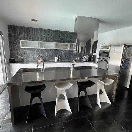 Villa Magnifique Vue Mer, Piscine, 190 M2 , 4 Chb, 3 Sdb, Clim Bastelicaccia