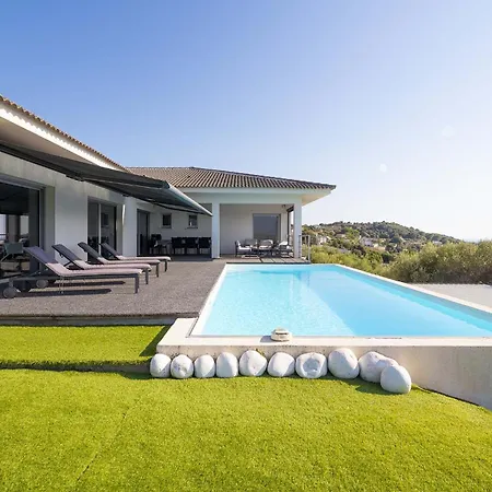 Magnifique Vue Mer, Piscine, 190 M2 , 4 Chb, 3 Sdb, Clim Bastelicaccia