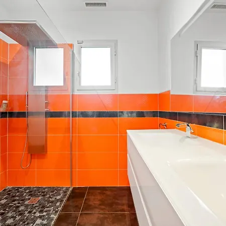 Villa Magnifique Vue Mer, Piscine, 190 M2 , 4 Chb, 3 Sdb, Clim