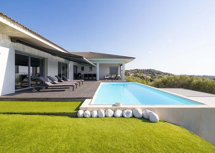 Magnifique Vue Mer, Piscine, 190 M2 , 4 Chb, 3 Sdb, Clim Bastelicaccia