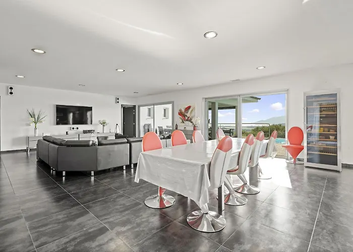 Magnifique Vue Mer, Piscine, 190 M2 , 4 Chb, 3 Sdb, Clim * Bastelicaccia