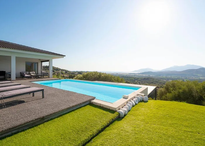 Magnifique Vue Mer, Piscine, 190 M2 , 4 Chb, 3 Sdb, Clim Bastelicaccia